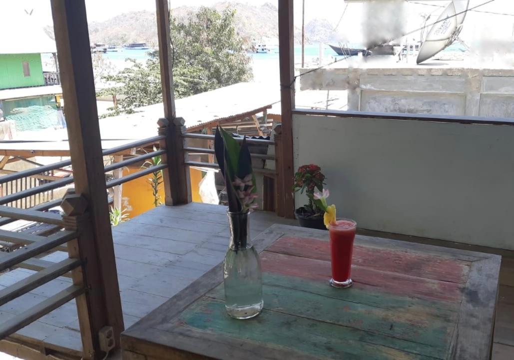 Bajo Sunset Hostel Labuan Bajo Exterior photo